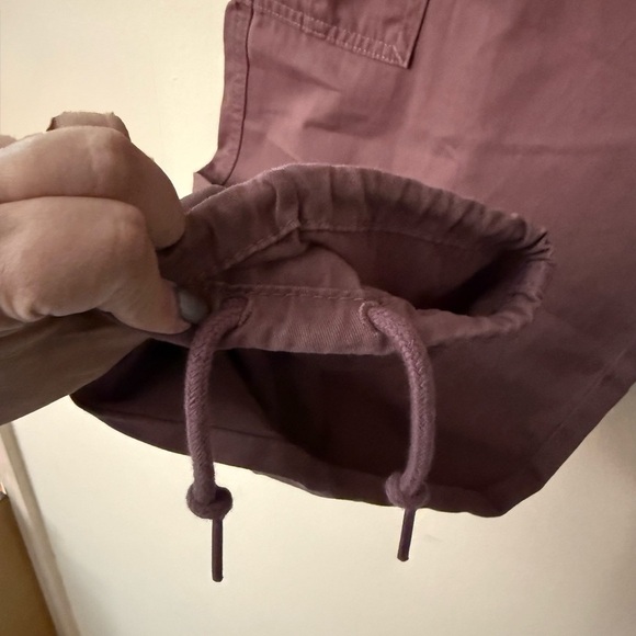 Levi's Women's Wide Leg Baggy Cargo Pants, color Rose Taupe, size 30x30 - Picture 5 of 12